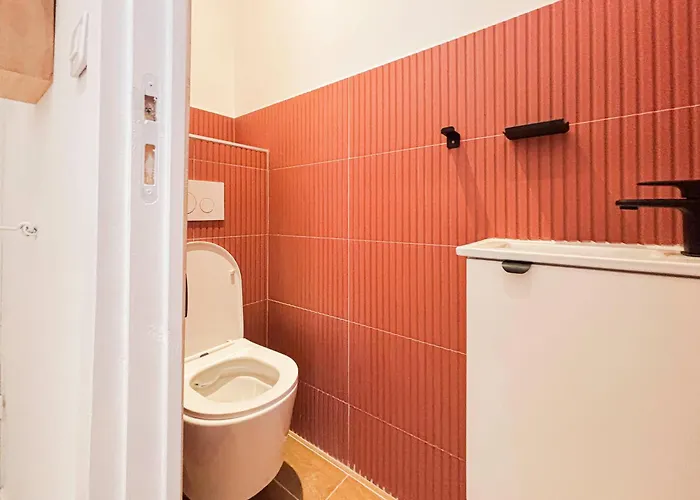 Stalingrad - Wifi, Ac, 4pers Apartamento Nice