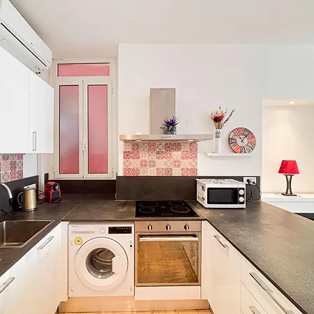 Stalingrad - Wifi, Ac, 4pers Appartamento