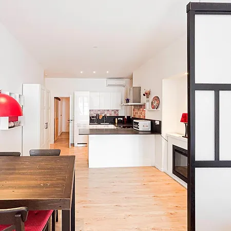 Stalingrad - Wifi, Ac, 4pers Appartamento *